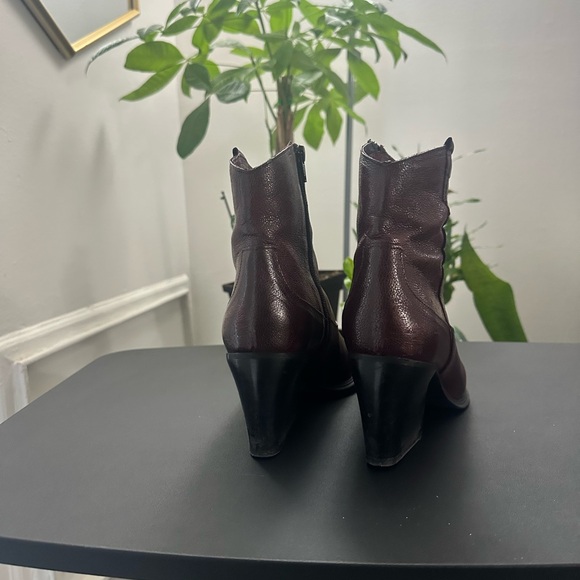 Emanuele Crasto Western Ankle Boots in Burgundy - Picture 3 of 9
